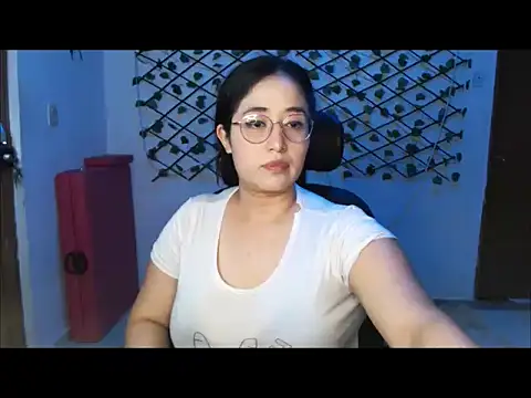 Elina_Rose888 Chat XXX in diretta