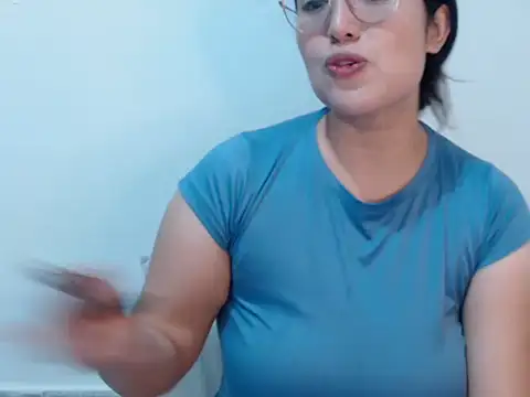 Elina_Rose888 Show in webcam