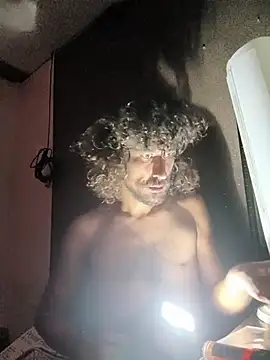 SpeedMagnumBlade6669 Show in webcam