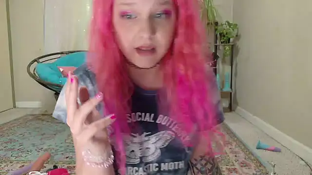 Emihaze Show in webcam