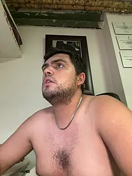 הופעת וובקאם של Angelmedi2027