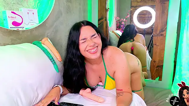 dojacandicen Webbikameraesitys