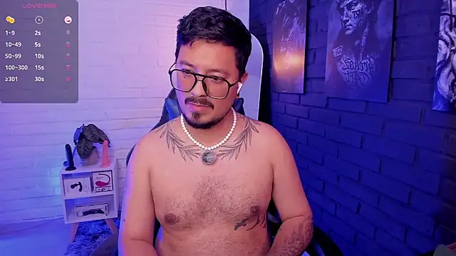 DaviidEvans_ Show in webcam