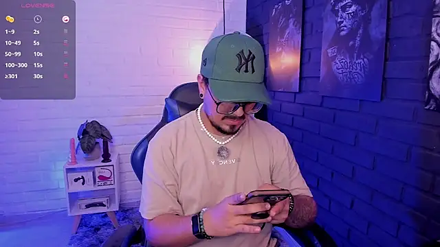 DaviidEvans_ Show Webcam