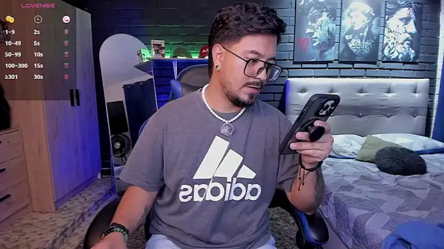 DaviidEvans_ webkamerás műsora