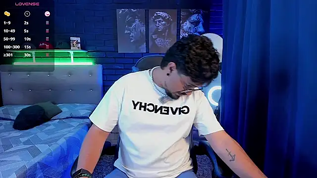 Pokazy przed kamerką – DaviidEvans_
