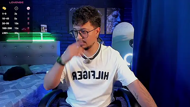DaviidEvans_ Show Webcam