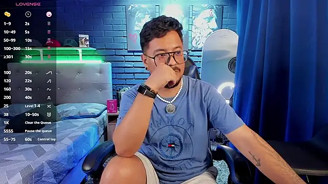 DaviidEvans_ Show Webcam