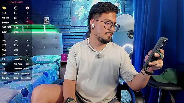 DaviidEvans_'s Live XXX Chat