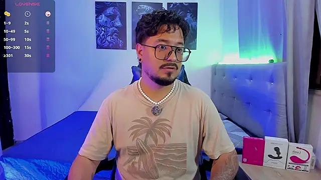 DaviidEvans_ Show in webcam