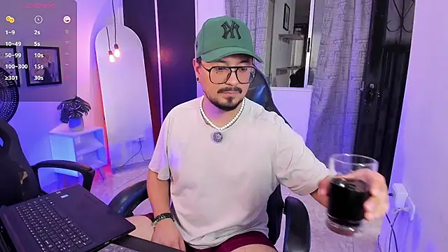 DaviidEvans_ webkamerás műsora