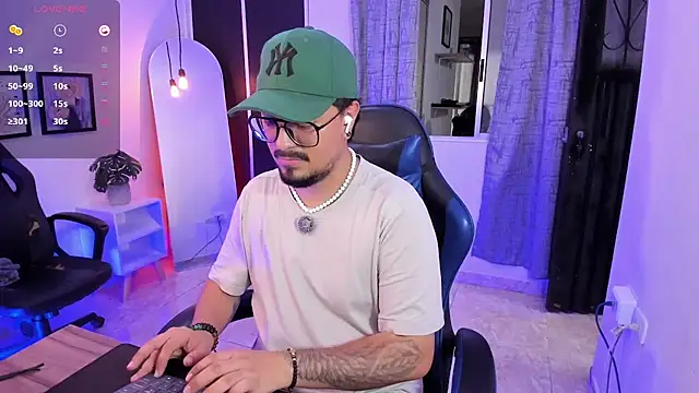 DaviidEvans_ Pertunjukan Webcam