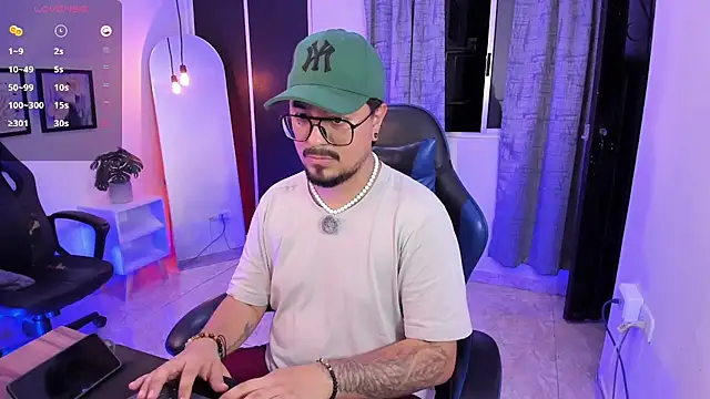 DaviidEvans_ Show Webcam