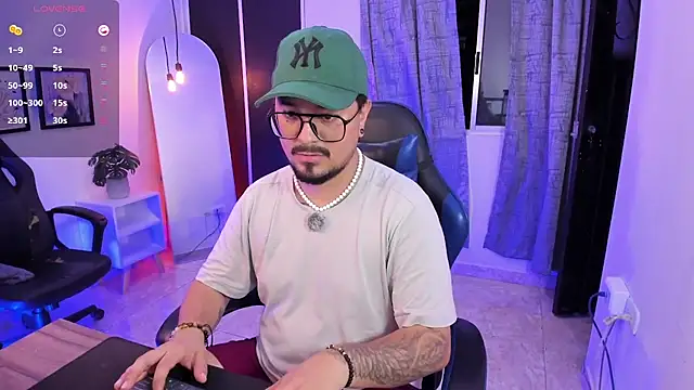 DaviidEvans_ Show Webcam