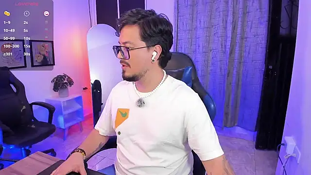 DaviidEvans_ Webcam show