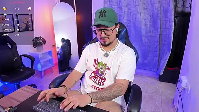 DaviidEvans_ Webcam Show