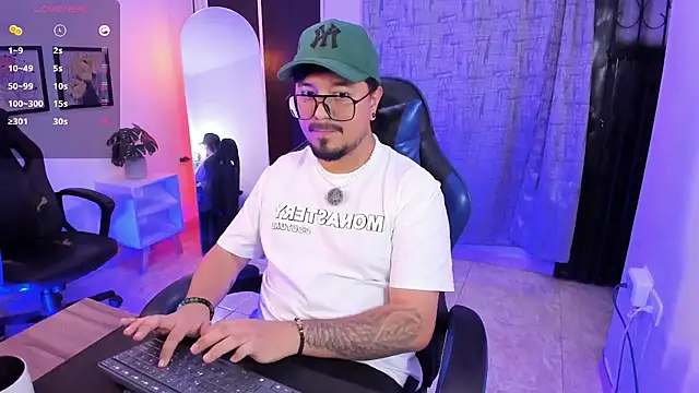 DaviidEvans_ Show Webcam