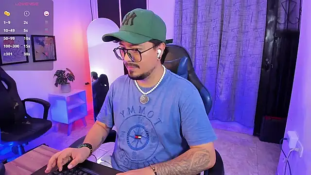 DaviidEvans_: вебкам-шоу