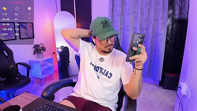 DaviidEvans_ Webcam show