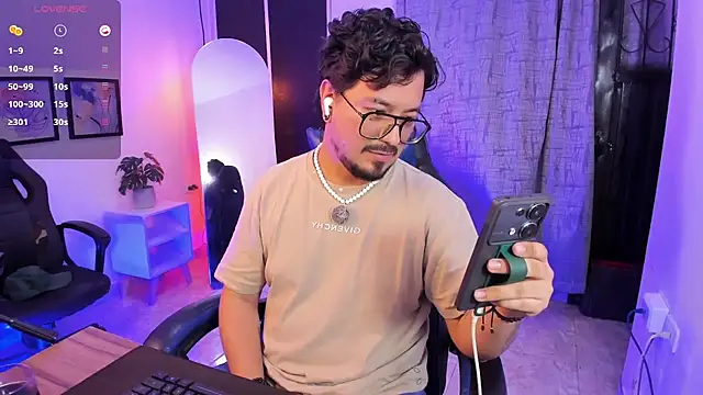 DaviidEvans_ Show Webcam