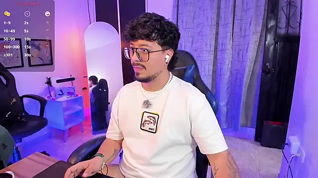عرض كام DaviidEvans_