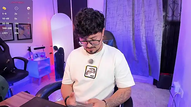 DaviidEvans_ Webcam show