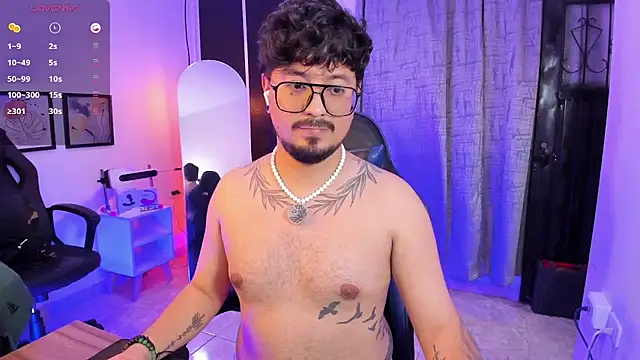 DaviidEvans_ Show in webcam