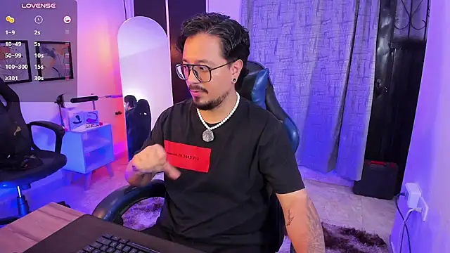 عرض كام DaviidEvans_