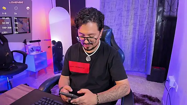عرض كام DaviidEvans_