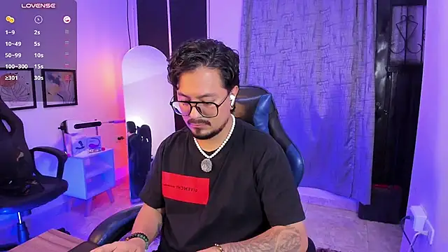 DaviidEvans_: διαδικτυακό σ όου στην κάμερα