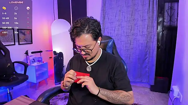 DaviidEvans_ Webcam show