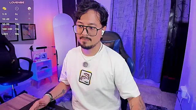 Pokazy przed kamerką – DaviidEvans_