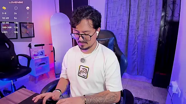 عرض كام DaviidEvans_