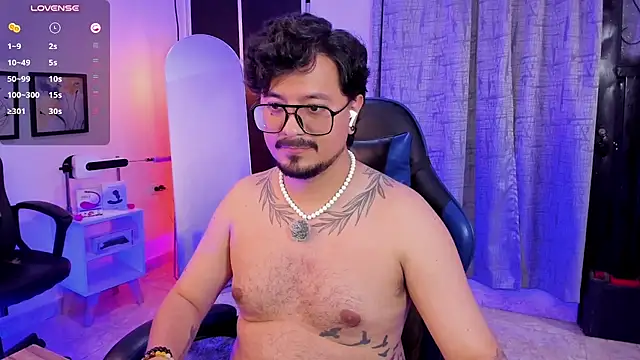 DaviidEvans_ Show in webcam