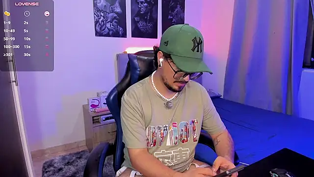 DaviidEvans_: вебкам-шоу