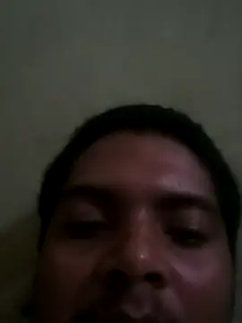 MicroAries Pertunjukan Webcam