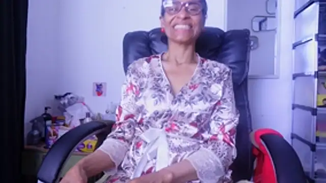 عرض كام Aries_Mature