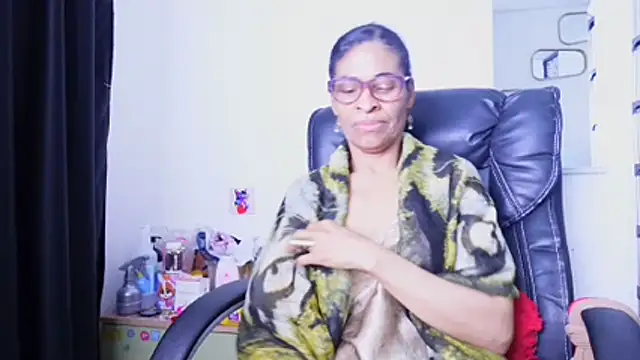 Aries_Mature Webcam show