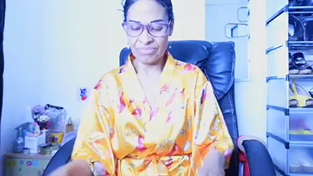 Aries_Mature 在線直播表演