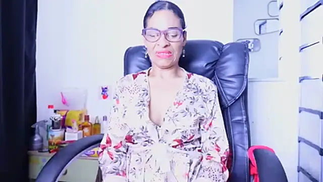Aries_Mature's Webcam Show