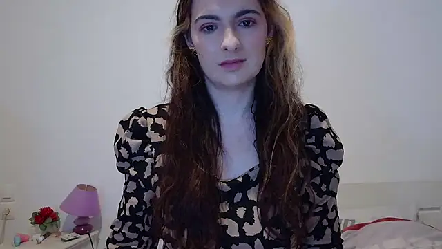 Show modela desirmiss1 na web-kameri