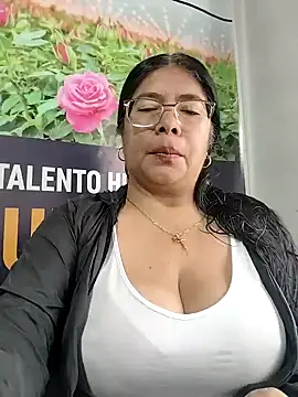 __valentina18 – webcam-show