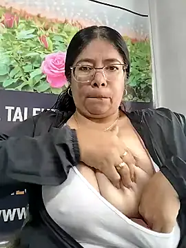 __valentina18n Webbikameraesitys