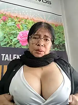 Pertunjukan Kamera Web __valentina18