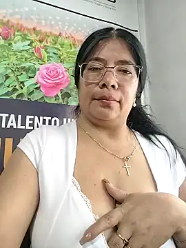 Chatroom XXX en direct de __valentina18