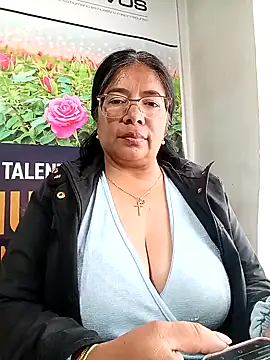 __valentina18 Adlı Modelin Web Kamerası Şovu