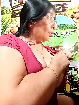 הופעת וובקאם של __valentina18