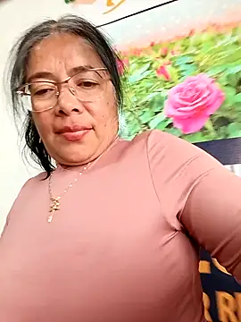 הופעת וובקאם של __valentina18