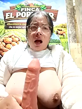 הופעת וובקאם של __valentina18