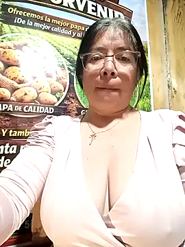 __valentina18's Webcam Show